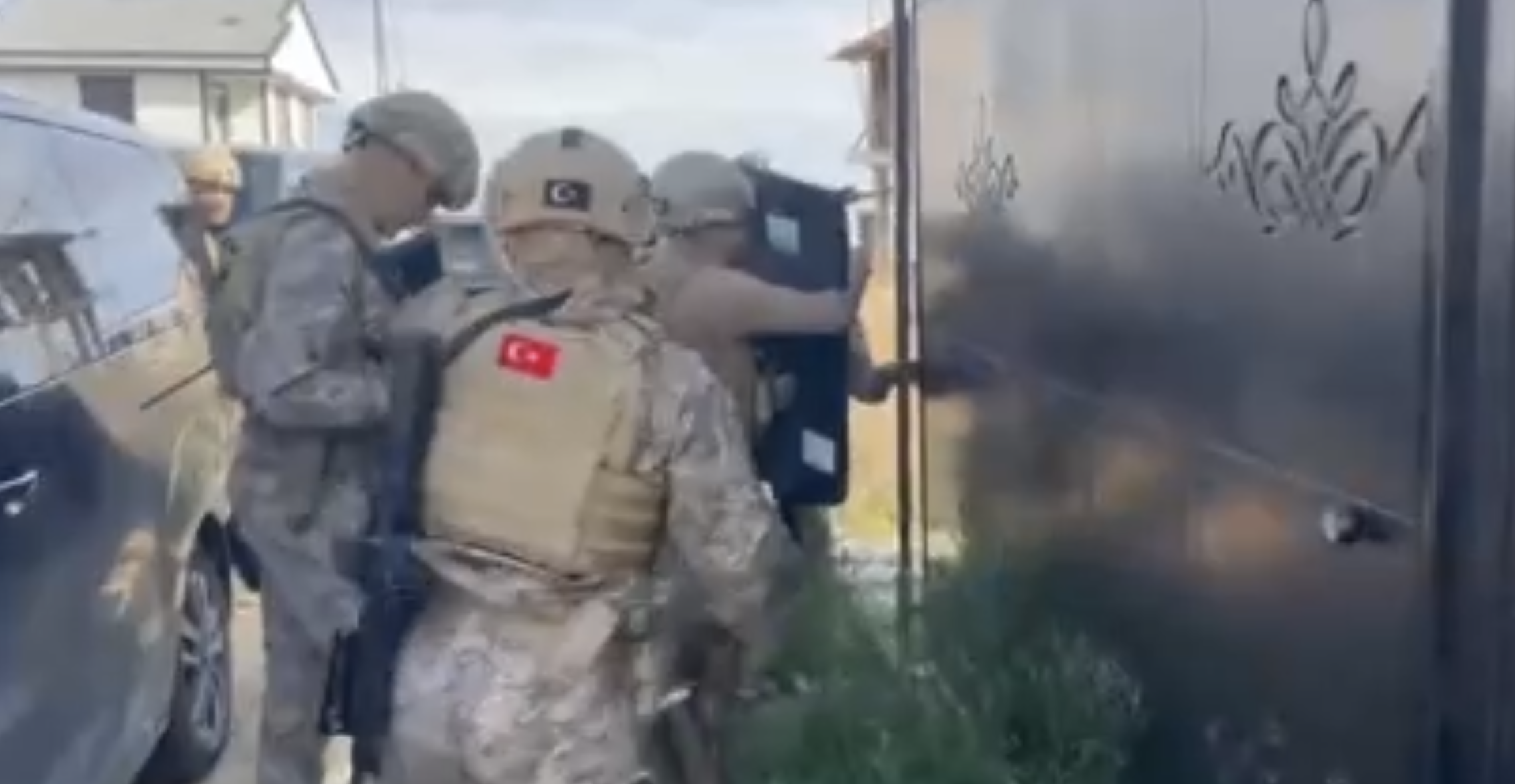 İstanbul'da yasa dışı bahis operasyonu: Özel harekat 9 kişiyi suçüstü yakaladı