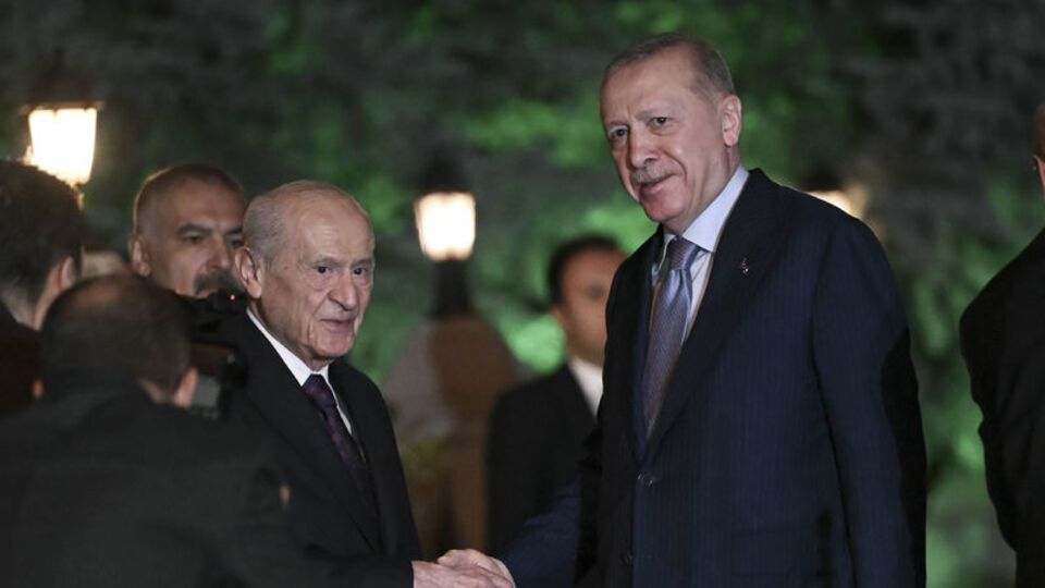 Erdoğan ve Bahçeli sürpriz zirvede buluştu! 40 dakikalık görüşmede ne konuşuldu?