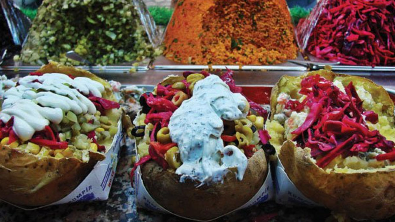 Almanya'dan Türkiye'ye gezmeye gelen aile faciayı yaşadı: 4 kişi zehirlendi, 2 çocuk öldü