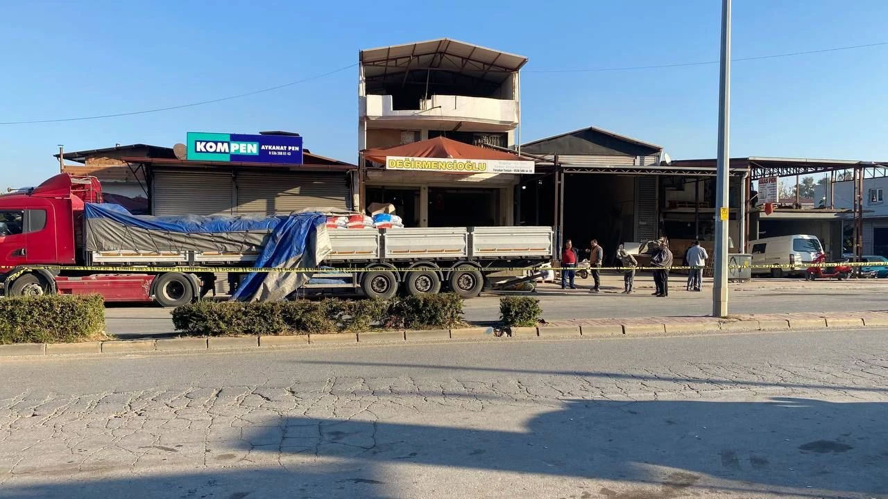 Manisa'da feci kaza: 1 polis şehit oldu!