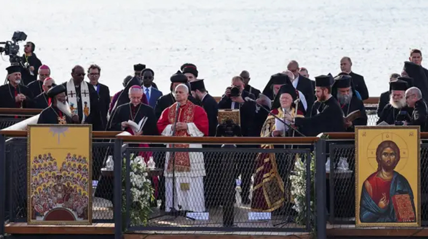Papa ziyaret etti, sit alanındaki arsalar değerlendi