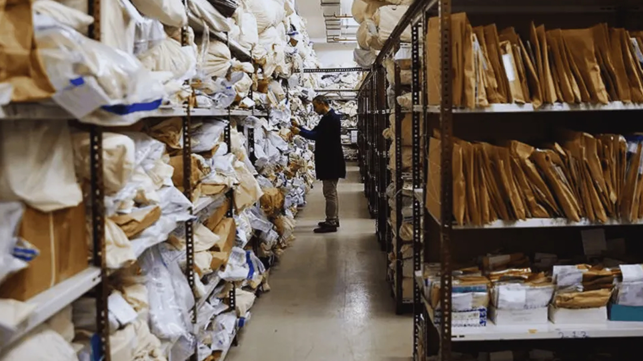 Büyükçekmece Adliyesi'ndeki soygunda detaylar ortaya çıkıyor! Çaldığı altın ve gümüşleri Adliye'den böyle çıkarmış...