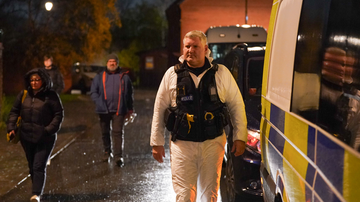 İngiltere alarmda! Derby kentindeki 200 ev patlayıcı riskine karşı boşaltıldı