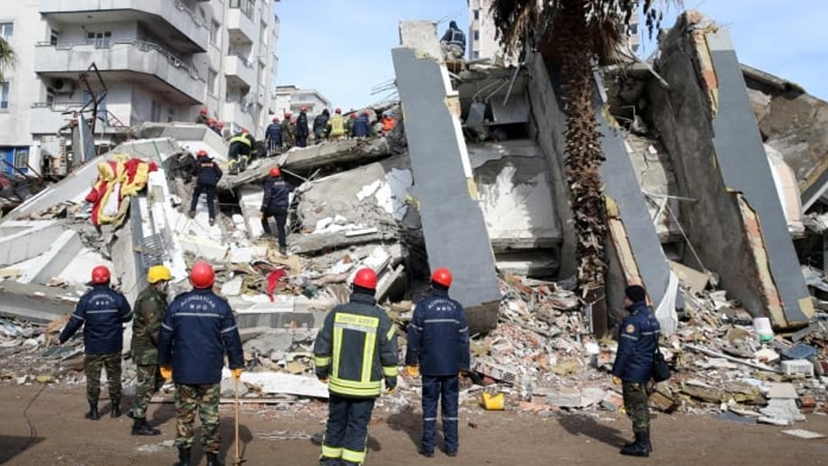 6 Şubat depreminde 35 kişiye mezar olmuştu: Ezgi Apartmanı davasında bilirkişi krizi