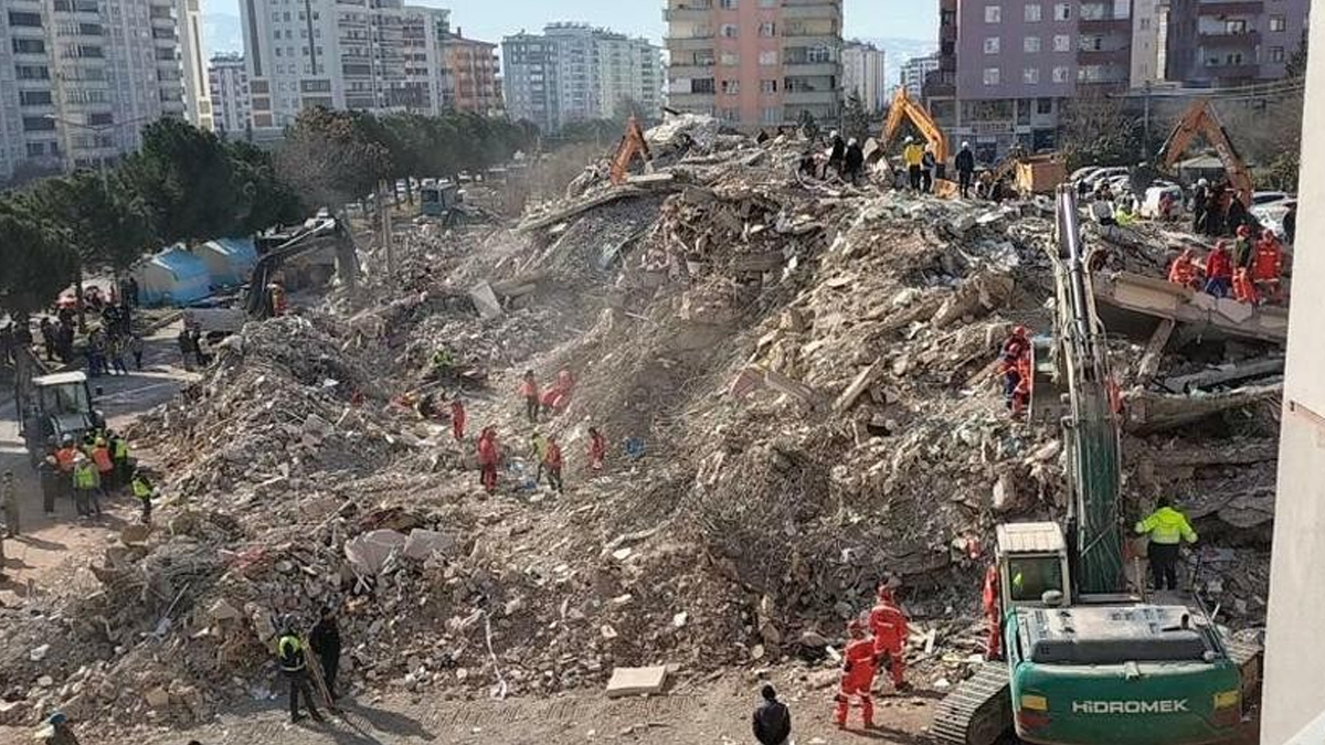 Palmiye Sitesi davasında karar: 10 sanığa hapis, 4 sanığa beraat