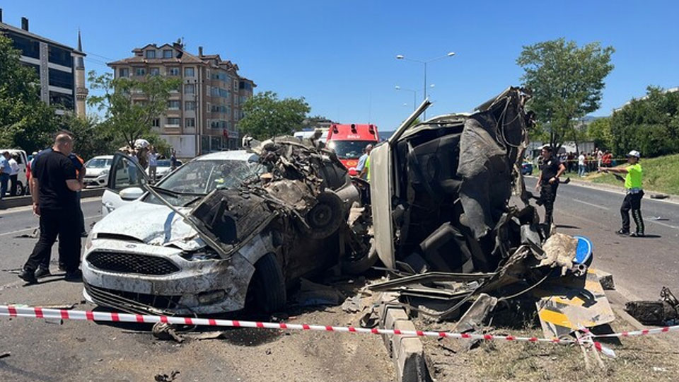 Çok sayıda kişi hayatını kaybetti! Bolu'daki ölüm kavşağı kapatılıyor