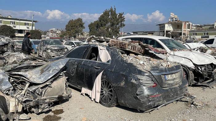 Depremde hasar alan araçlara 'change' yapıyorlardı! O çete çökertildi: 4 ilde 15 gözaltı