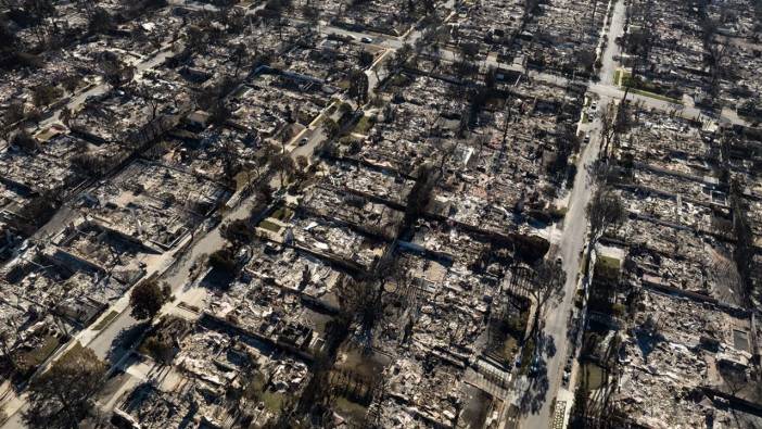 Los Angeles alevlere teslim: ABD'deki yangınların maliyeti belli oldu