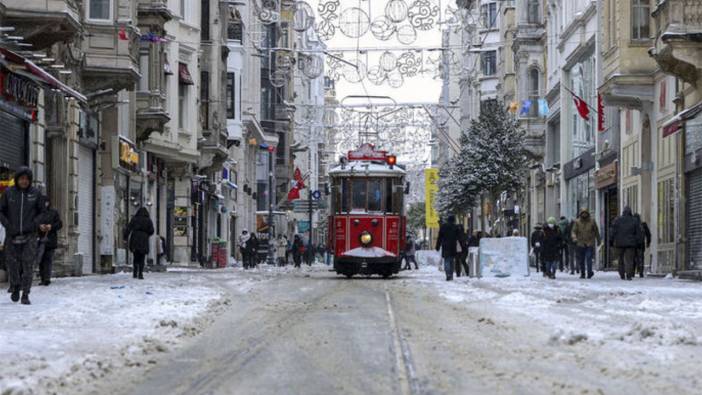 Bu kar yağışı hiçbir şey! AKOM İstanbul için tarih verdi