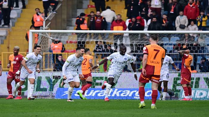 Lider Galatasaray 2 puanı Kasımpaşa'da bıraktı