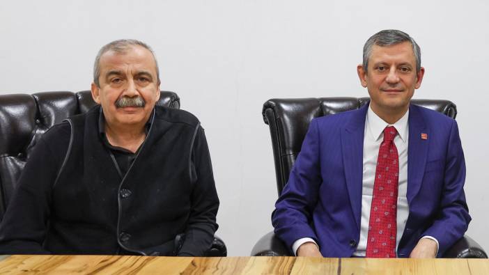 Özgür Özel'den Sırrı Süreyya Önder için taziye mesajı