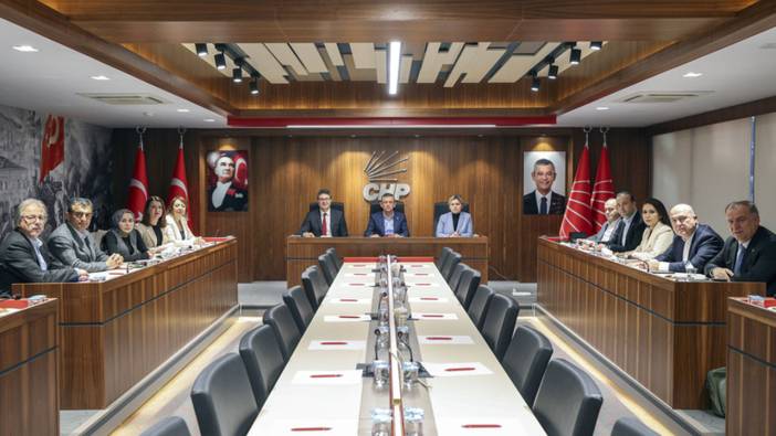 Özel'e saldırı sonrası CHP MYK toplanıyor!
