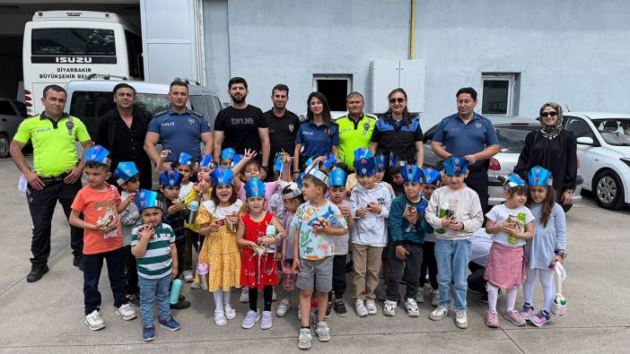 Miniklerden polis merkezine ziyaret