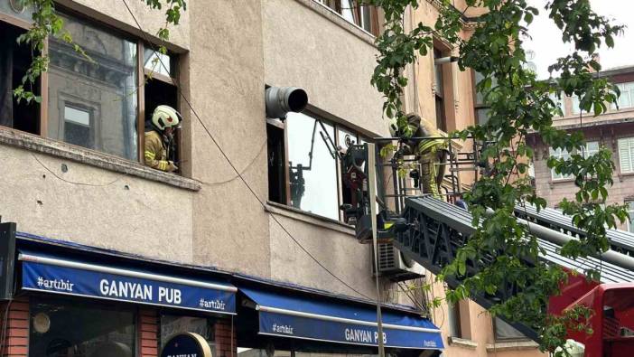 Beyoğlu’nda yangın paniği