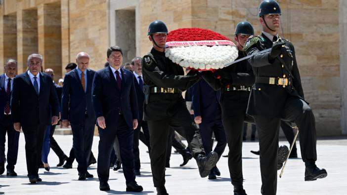 Bakan Tunç ve HSK üyelerinden Anıtkabir ziyareti!