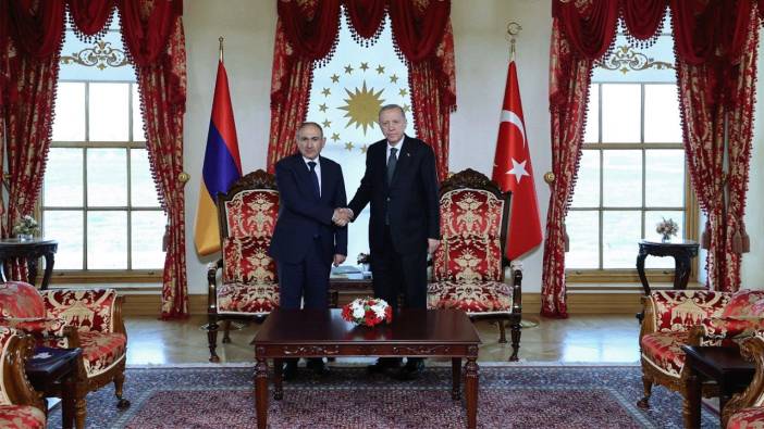 Tarihi ziyaret: Cumhurbaşkanı Erdoğan, Ermenistan Başbakanı Paşinyan ile görüştü
