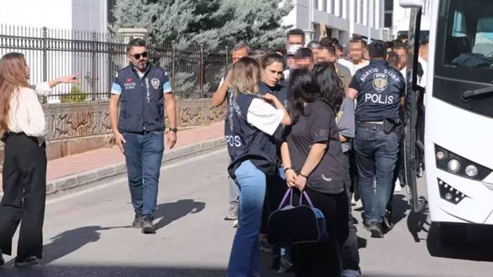 6 ilde örgütlü dolandırıcılığa 22 gözaltı!