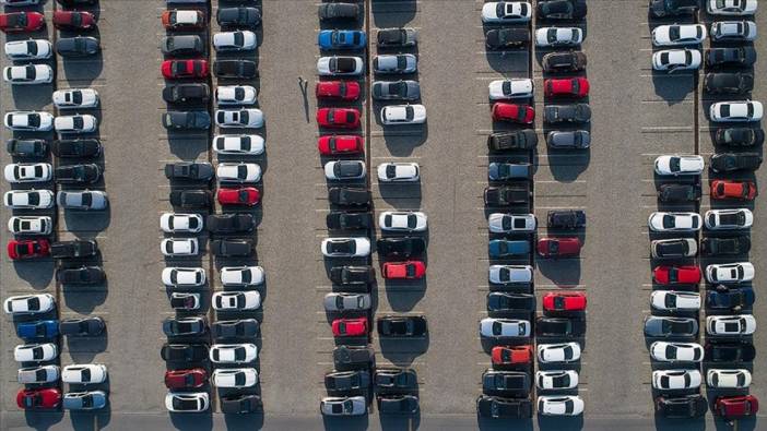 Trafikten men edilen ve otoparkta bekletilen araçlara yeni düzenleme: 6 ay içinde alınmazsa satışa çıkacak!