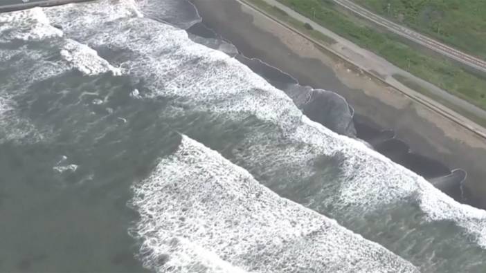 Japonya’da 3 metreye kadar tsunami uyarısı: Kıyı bölgeleri tahliye ediliyor