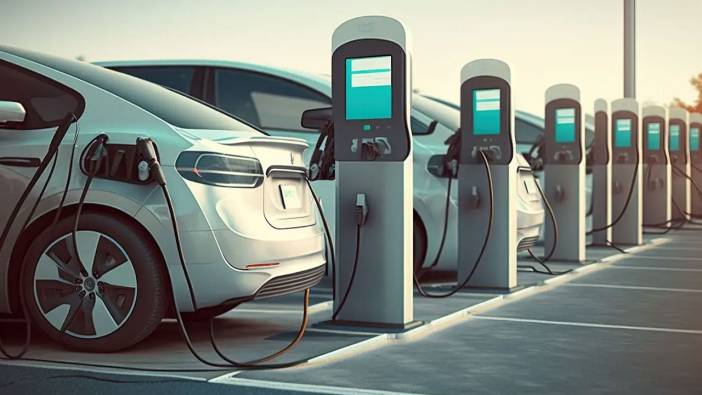 Elektrikli otomobil fiyatları arttı: Sektör nasıl etkilendi?