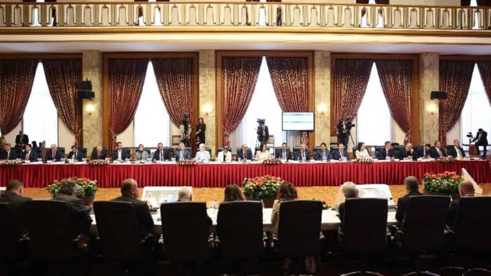 AK Parti'li komisyon üyeleri toplanıyor!