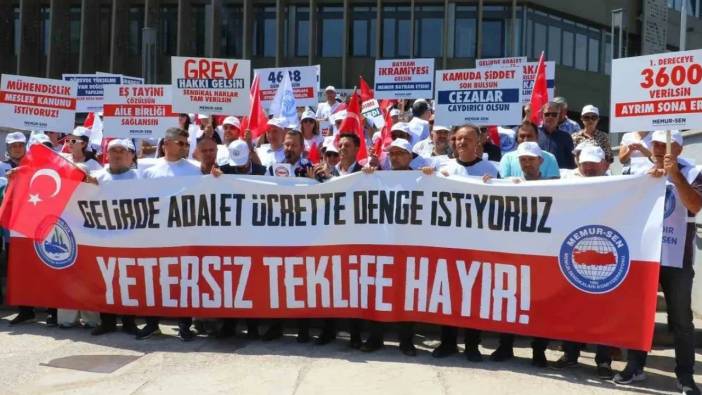 Memurlar Türkiye genelinde iş bıraktı: Ankara'da pazarlık sürüyor