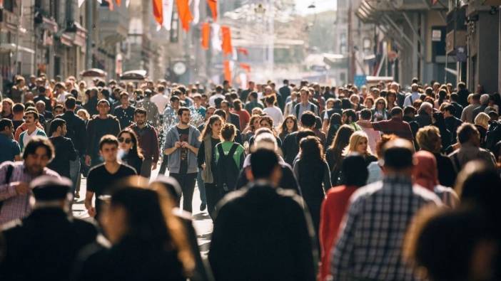 Türkiye’de çalışanların mutluluğu ölçüldü: İş yerinde özgür hissetmiyorlar!