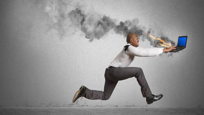 Sürekli meşgul ve aceleci biriyseniz dikkat: Bu 5 alışkanlık sessizce sizi tüketiyor, hemen bırakın!