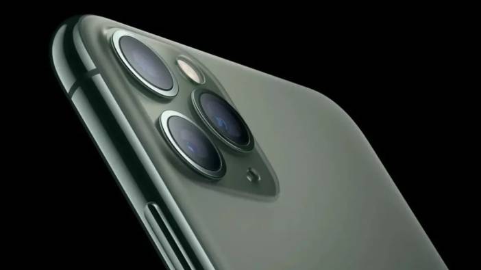 3 kameralı ilk iPhone resmen tarih oldu! Apple iPhone 11 Pro Max’i ‘külüstür’ ilan etti