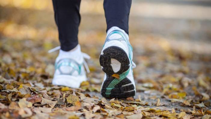 Kaldırımda hızlı yürümeye 'hız sınırı' getirildi: Yayalar saatte 6 kilometre hızı geçemeyecek