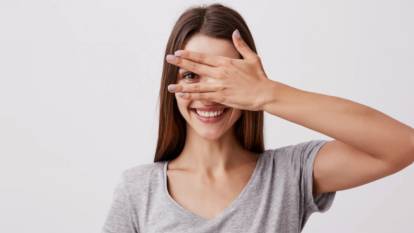 Göz yogası yaparak gözlüklerden kurtulmak mümkün mü?