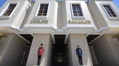 İçişleri Bakanlığı: Suriye Kara Hudut Kapılarımızdan pasaportla geçiş işlemleri başlamıştır
