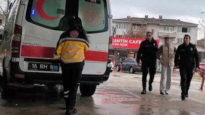 17 yaşındaki çocuk babasını 6 yerinden bıçakladı: 112'yi arayıp ambulans istedi