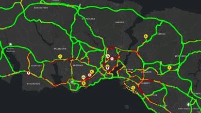 İstanbul'da yılbaşı trafiği yoğunluğu: Harita kırmızıya dönmeye başladı