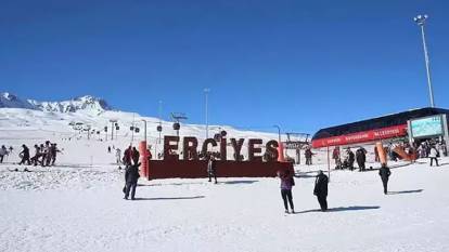 Erciyes'te feci kaza! Rus turist kayak yaparken can verdi