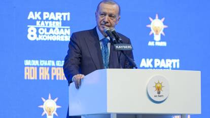 Cumhurbaşkanı Erdoğan: Ya o silahlar gönüllü olarak bırakılacak ya da cebren bıraktırılacak