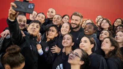 David Beckham çocuklar için Türkiye'de! Konuşmasıyla ilham verdi