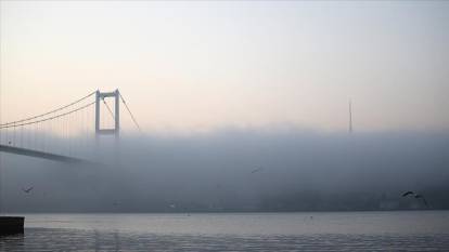 İstanbul Boğazı'nda gemi trafiği askıya alındı