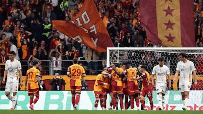 Galatasaray, Antalyaspor'u farklı geçti