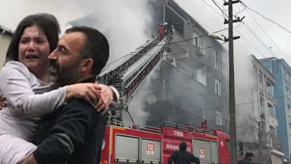 4 katlı binada doğal gaz kaynaklı patlama: 2'si çocuk 4 kişi tahliye edildi