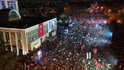 İmamoğlu'nun tutuklanmasının ardından gösterilere katılan 33 kişi hakim karşısına çıktı! Dava ertelendi