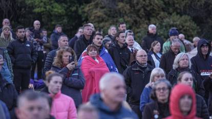 110 yıldır gelenek bozulmadı! Anzaklar atalarını anmak için Çanakkale'ye geldi
