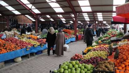 Zirai don Pazar tezgâhlarına yansıdı mı? İşte meyve ve sebze fiyatları...