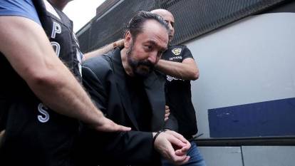 2 suçtan beraat etti: Adnan Oktar'dan mahkemede İmamoğlu yorumu!