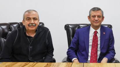 Özgür Özel'den Sırrı Süreyya Önder için taziye mesajı