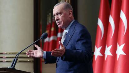 Cumhurbaşkanı Erdoğan Anadolu Medya Ödülleri’nde konuştu: Manşetlerle çarpışa çarpışa bugünlere geldik