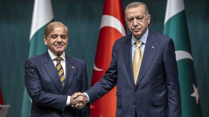Erdoğan'dan Pakistan Başbakanı Şerif ile kritik görüşme