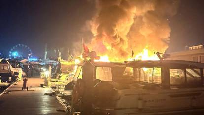 İstanbul Tuzla marinada büyük yangın: Teknede başlayan yangın bitişiğindeki 3 tekneye sıçradı