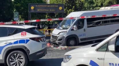 Minibüs yayaların arasına daldı! Ölü ve yaralılar var