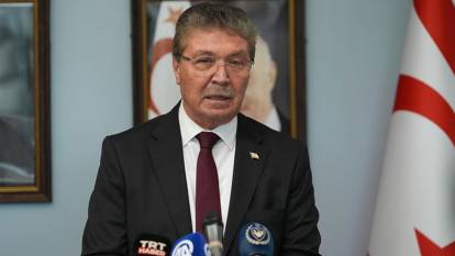 KKTC Başbakanı Üstel'den Rum Yönetimi'ne tepki: Akıllarında barış değil savaş var